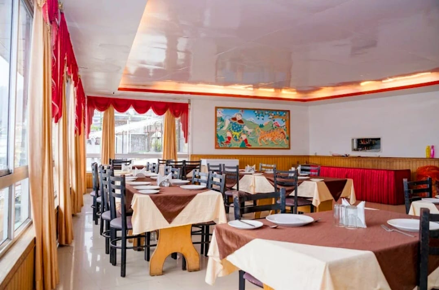 Hotel Doma Residency,M G Marg Vicinity,3 star