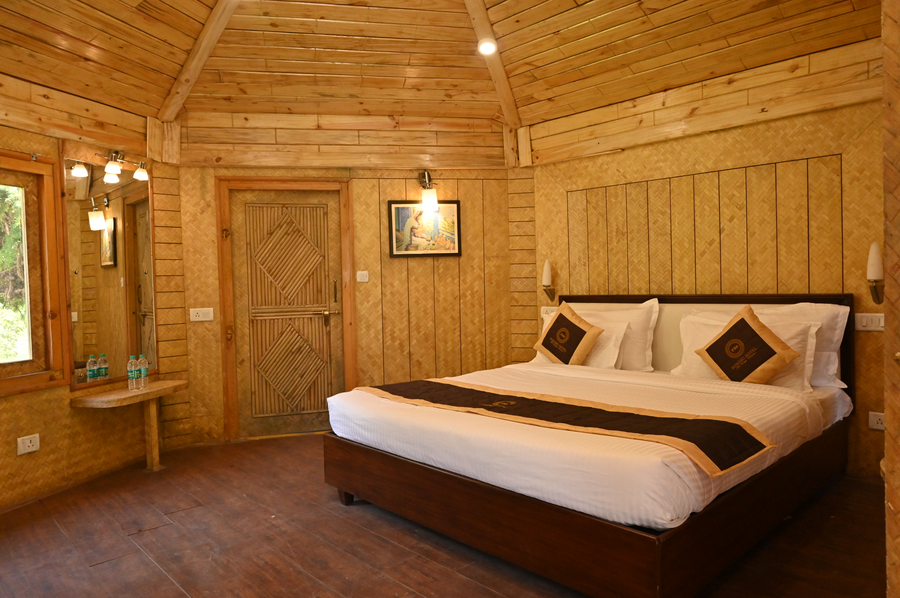 foxoso misty oaks resort near kainchi dham 8 kms