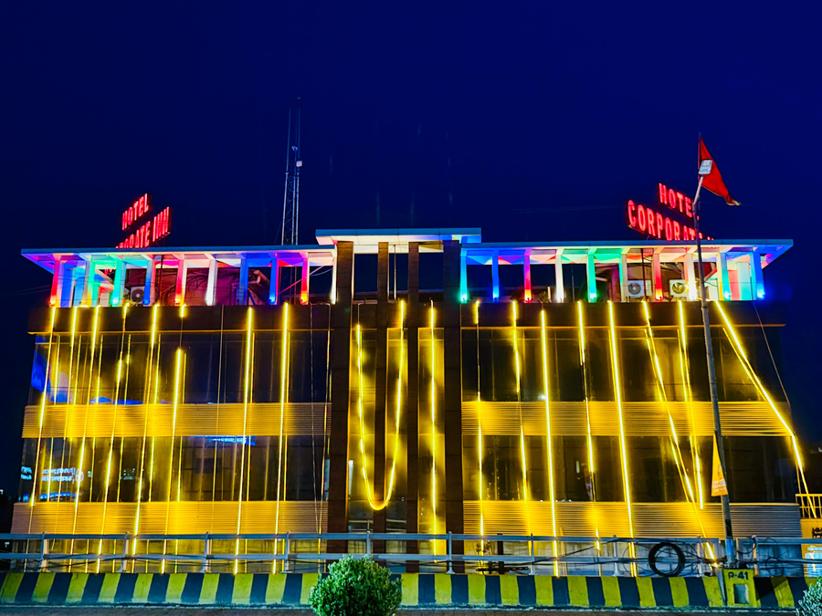 Grand Corporate,Opp. Paras Hospital ,Bailey Road, Patna,3 star