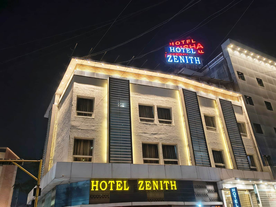 Hotel Zenith,Haripura Surat,2 star