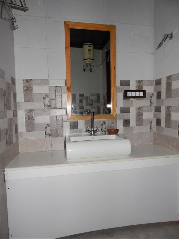 pangot himalayan view