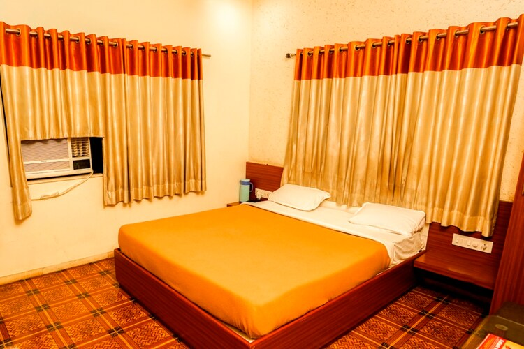 hotel bhakti rajkot