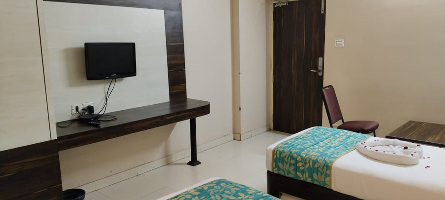 hotel shashinag residency