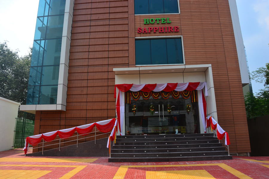 hotel sapphire plaza