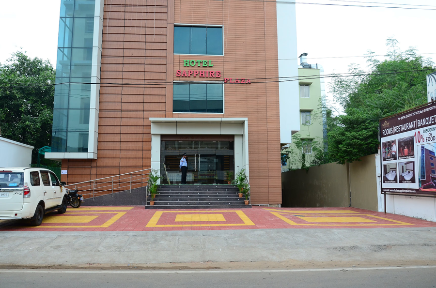 hotel sapphire plaza