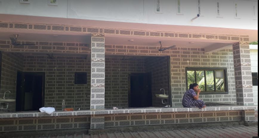 Kulswamini Home Stay,Malvan, Devbag,2 star