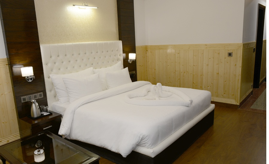 hotel dhroov near mall road by mystical views
