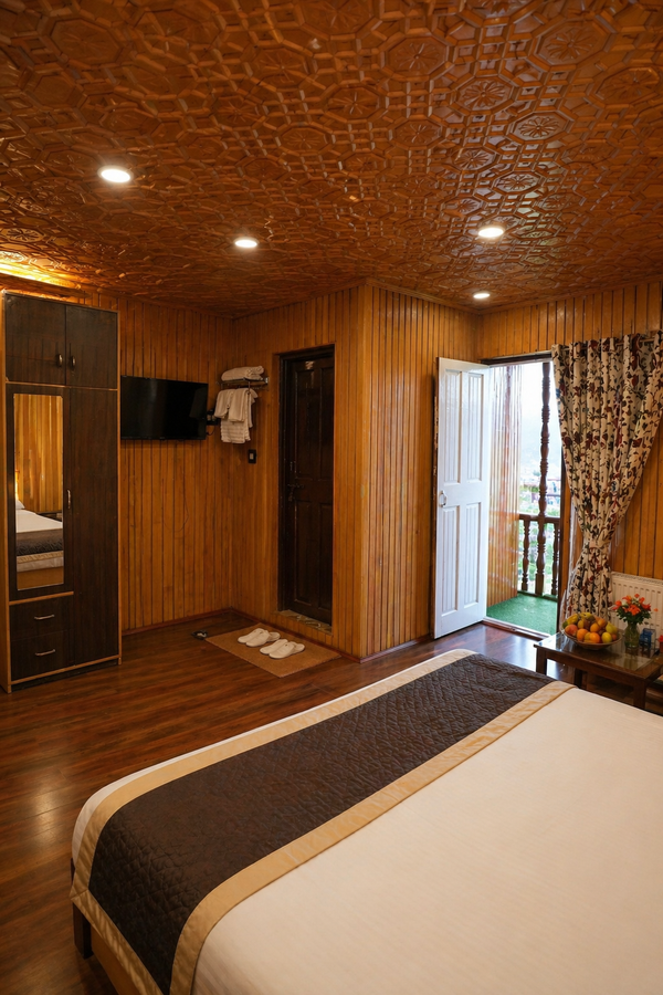 pine view resort gulmarg