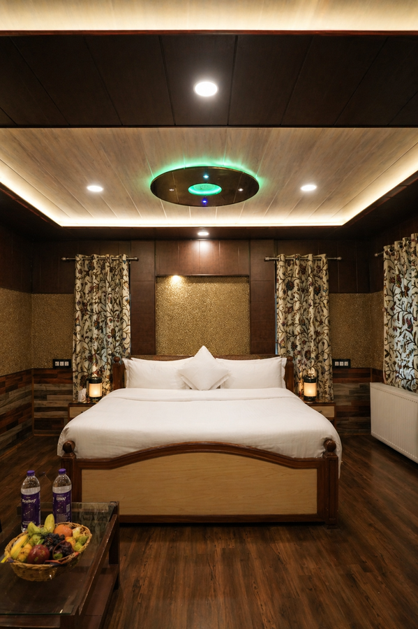pine view resort gulmarg