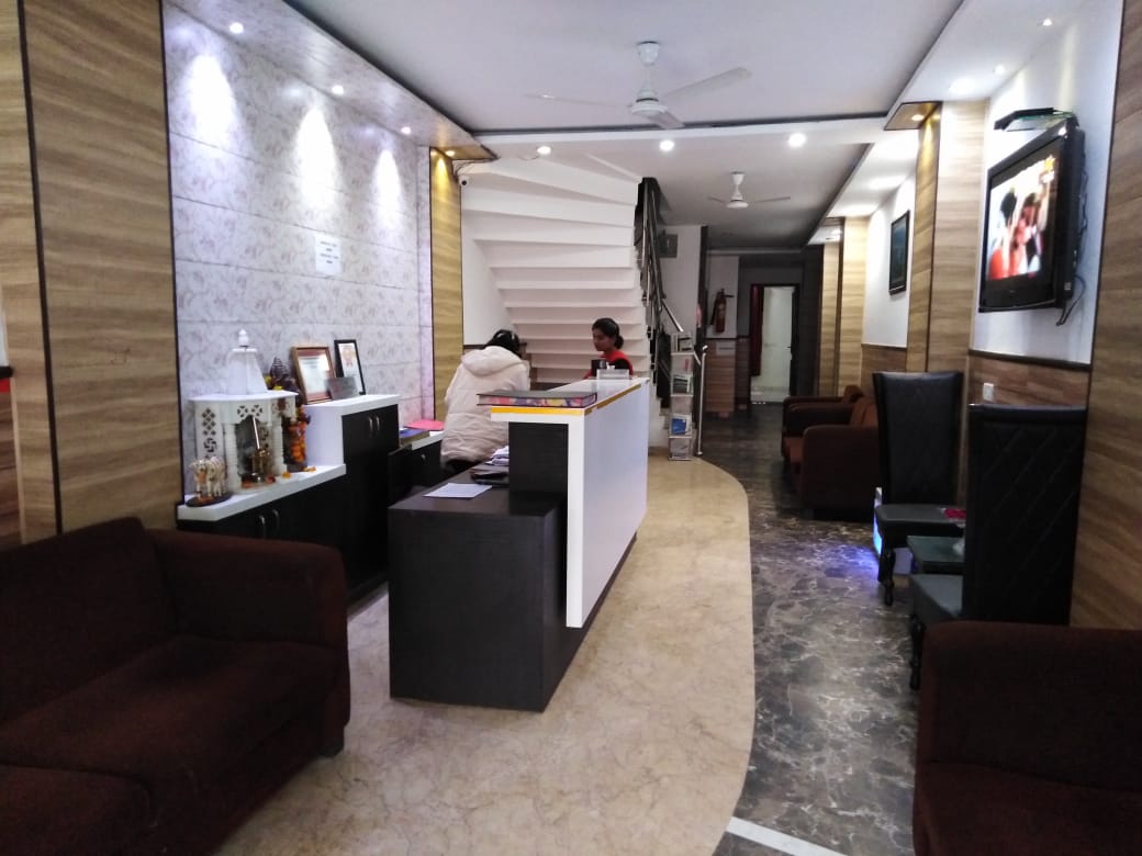 capital o 44526 hotel tjs royale
