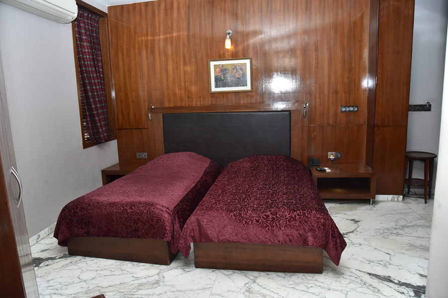 otara luxury home stay
