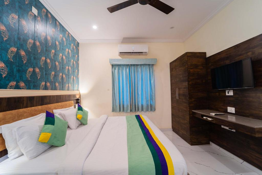hotel vedic vista udaipur 4 km from lake pichola