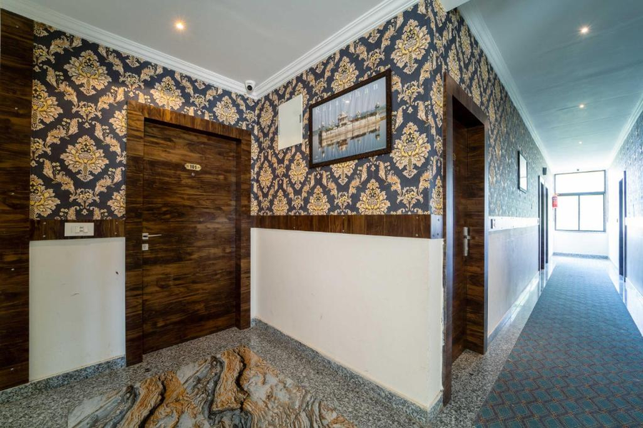 hotel vedic vista udaipur 4 km from lake pichola