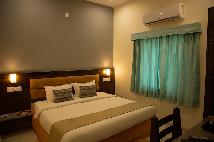 hotel vedic vista udaipur 4 km from lake pichola
