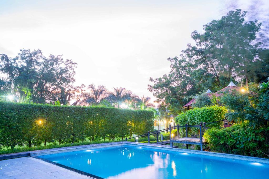 hotel vedic vista udaipur 4 km from lake pichola