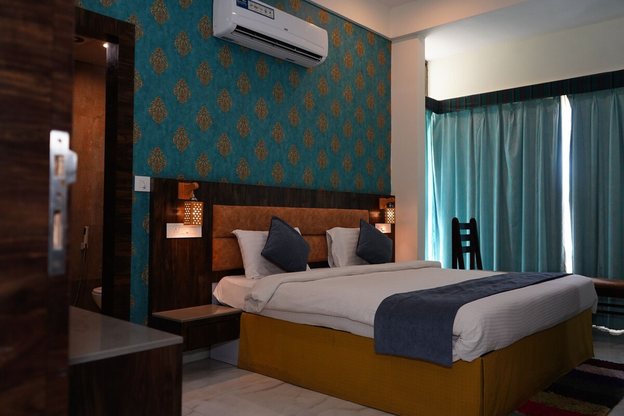 hotel vedic vista udaipur 4 km from lake pichola