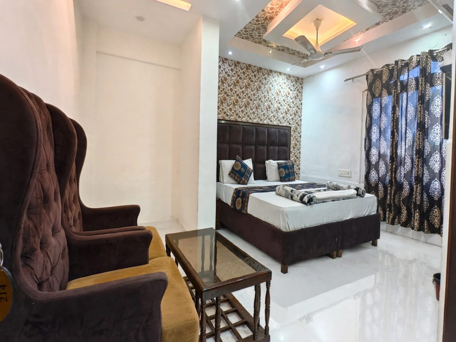 Hotel Jai Surya, Behind Punjab & Sind Bank India The Mall Road Near Bus Stand & Railway Station Near Capital Cinema Patiala Punjab 147001,3 star