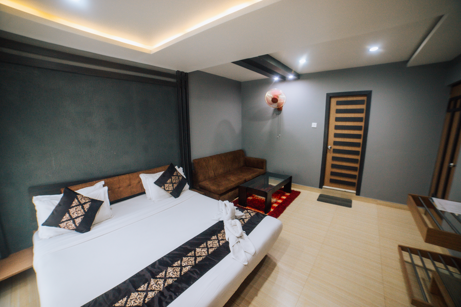 the amarjeet hotel