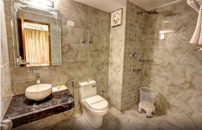 hill county resort and spa