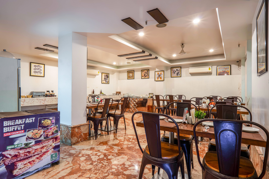 hotel le roi new delhi railway station