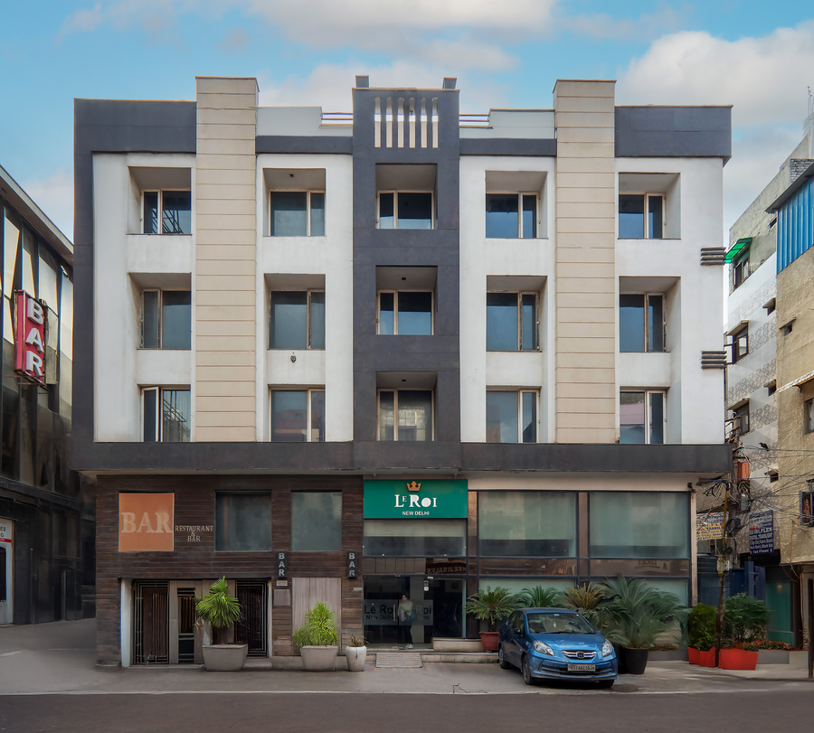 hotel le roi new delhi railway station