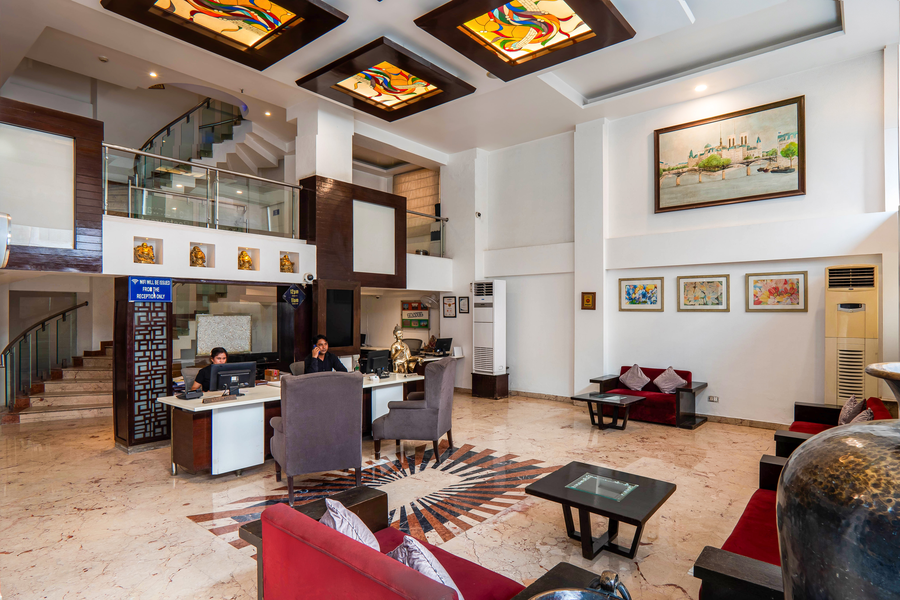 hotel le roi new delhi railway station