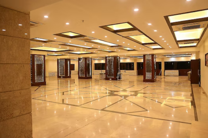 Hotel Mehfil Inn,Camp Road, Amravati, Maharashtra,4 star
