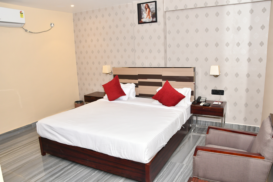 chinmaye inn