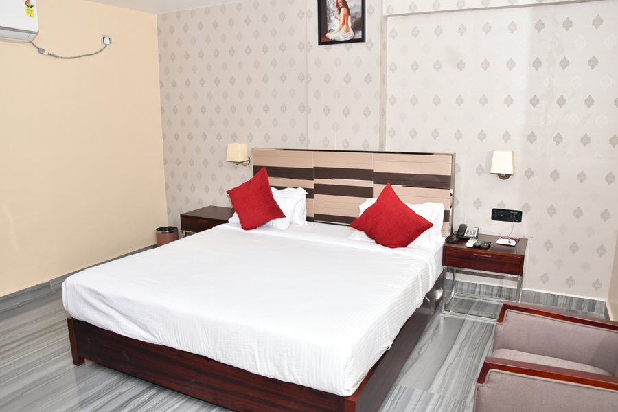 chinmaye inn