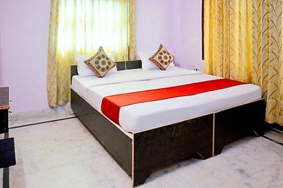 Hotel Parag Inn,Lda Colony,3 star