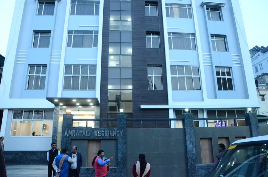 Amrapali Residency,Kidwaipuri,3 star
