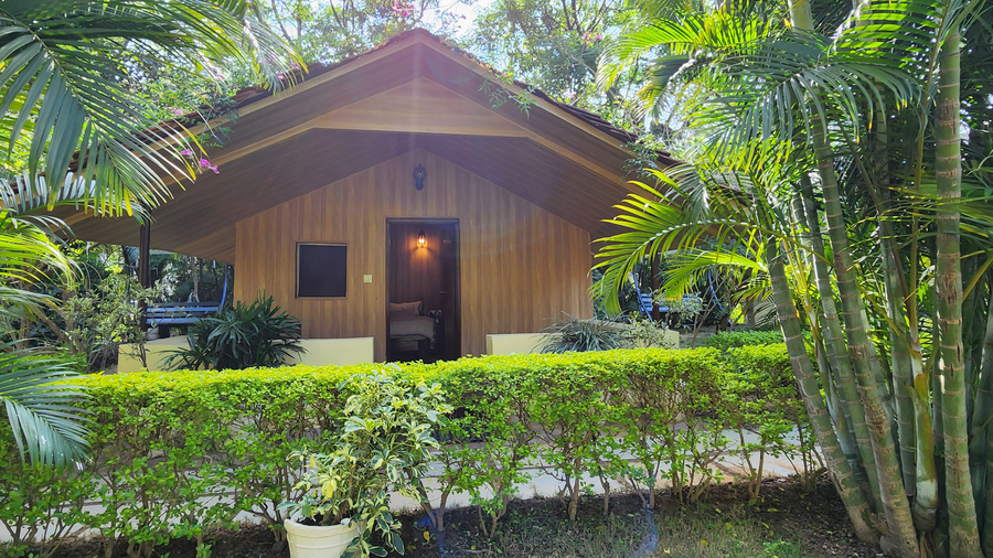 hill n you a boutique garden resort