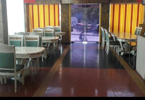 Rahul Deluxe,India>>Nagpur,3 star