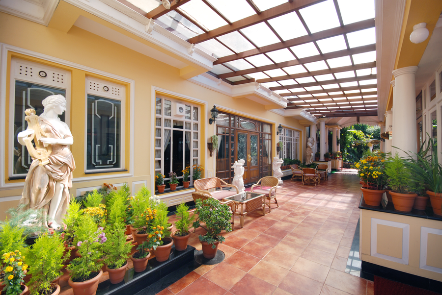 Mayfair Hill Resort,Mall Road,4 star