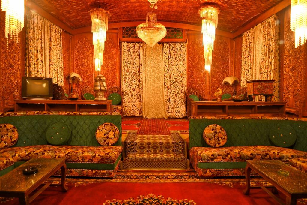 De Laila Houseboats By Sterling,Dal Lake,3 star