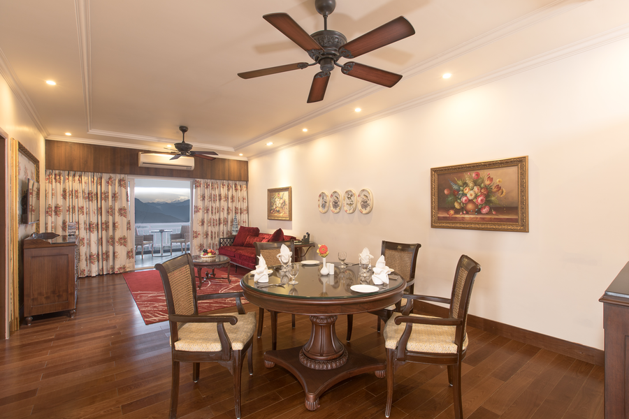 mayfair himalayan spa resort