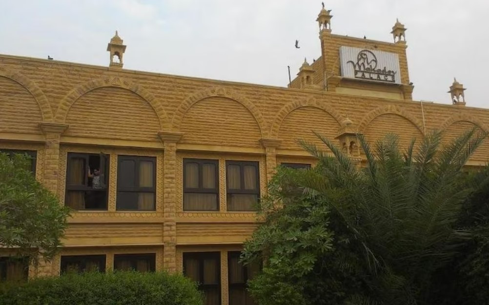 Mahadev Palace,Amar Sagar,3 star