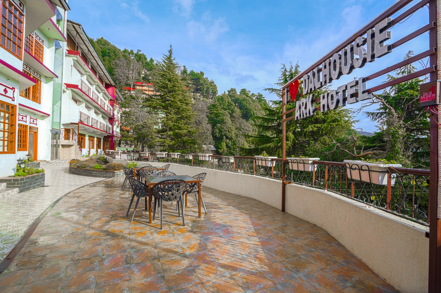 Pax Hotel Ark,Mall Road Dalhousie,3 star