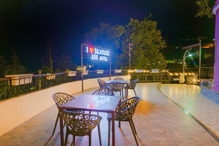 Pax Hotel Ark,Mall Road Dalhousie,3 star