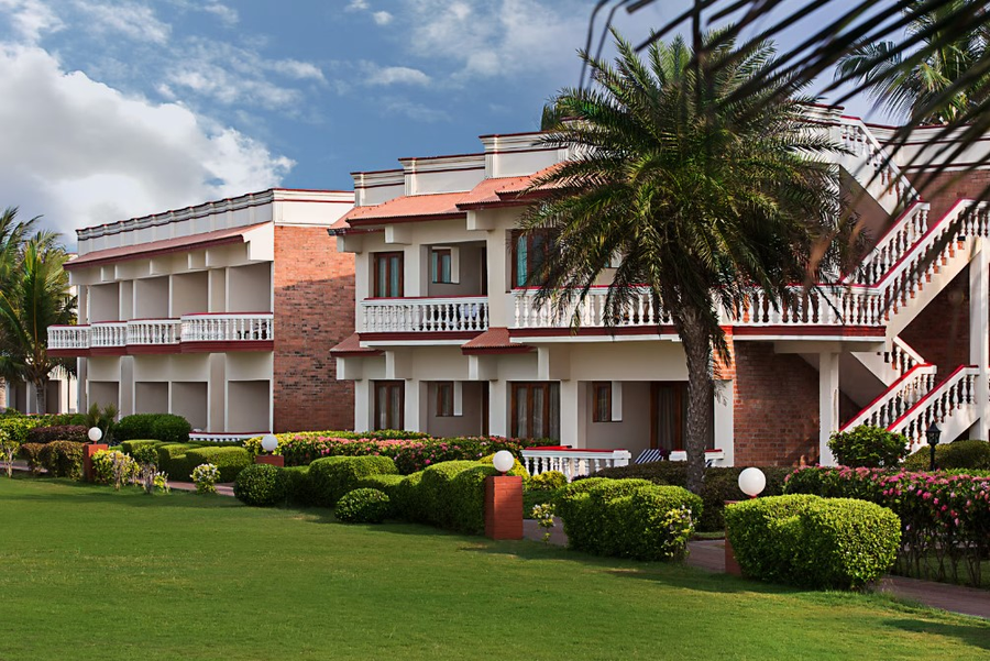 ideal beach resort