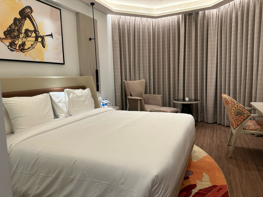 hotel gwalior regency