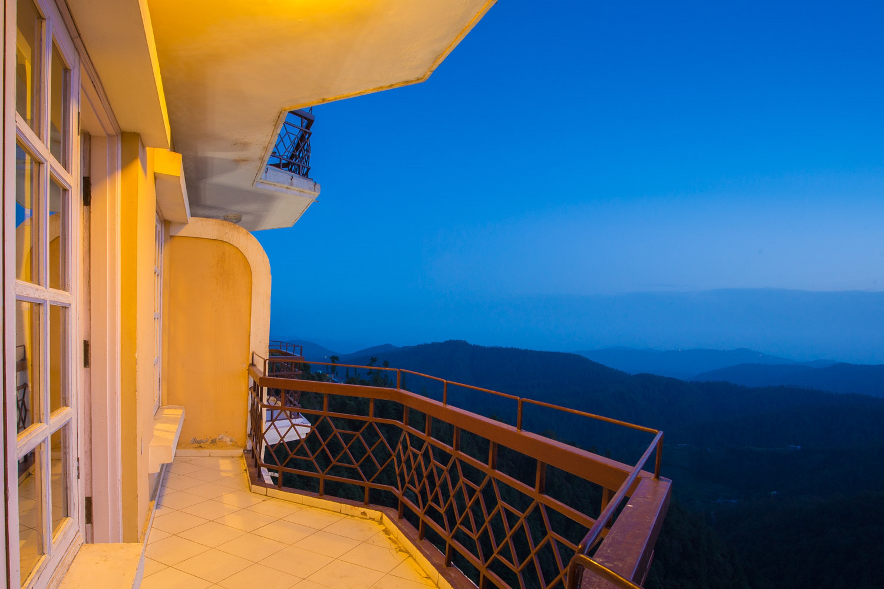 Toshali Royal View Resort,Kufri-Chail Road, Koti,4 star
