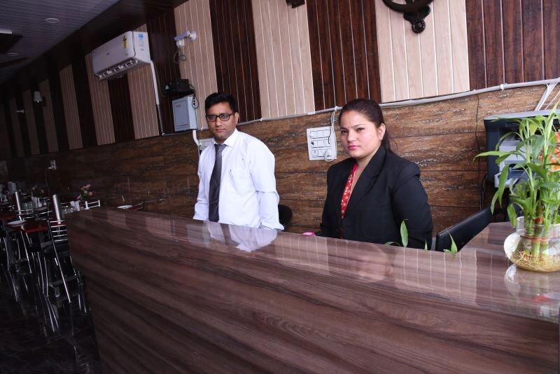 Hotel Accurate,Adarsh Gram,3 star
