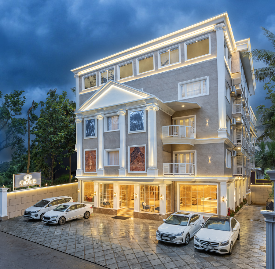 The Grand,Pathumury,4 star