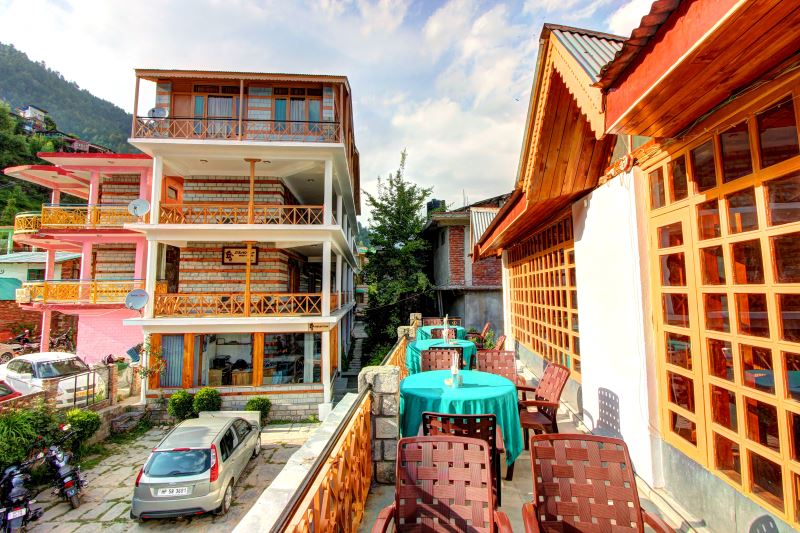 Dragon Inn,Old Manali,3 star
