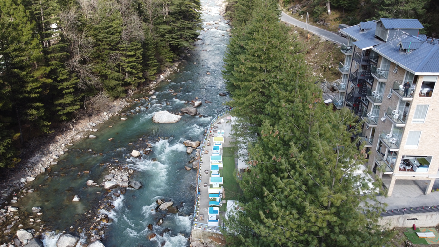 Moksha Riverside,Kasol Rd,4 star