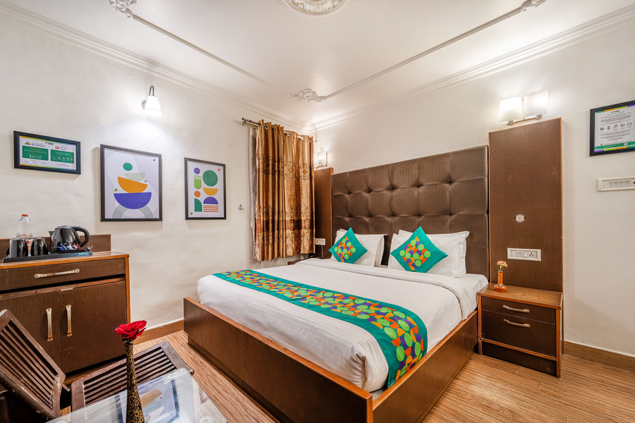 treebo premium bridge view regency mall road