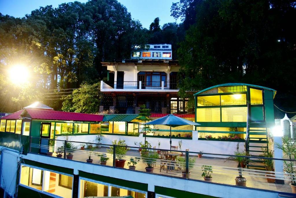 Budget Hotels in Nainital at Just Rs.500 | Cheap Hotels in Delhi