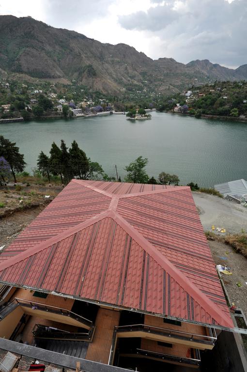 The Tal Paradise,Bhowali Bhimtal Road,4 star
