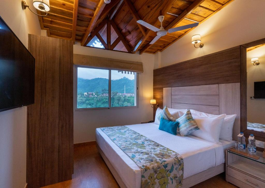 Cygnett Resort Mountain Breeze,Jeolikote,4 star